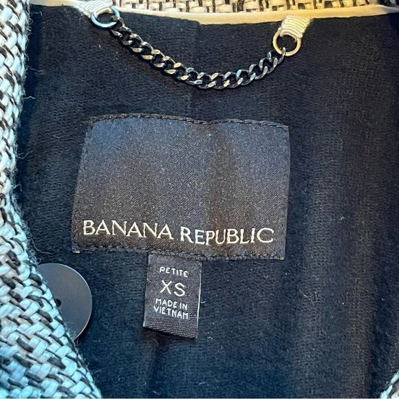 Banana Republic Women's Short Jacket Black and White Flecks Petite XS Stylish - Picture 3 of 12